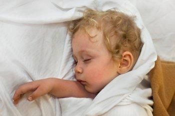 Zum sehen ist das Beitragsbild 3 zum Thema: Die richtige Matratze für Kinder